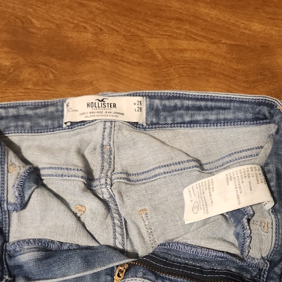 Hollister Sky Blue Ripped Skinny Jeans - Picture 2 of 5